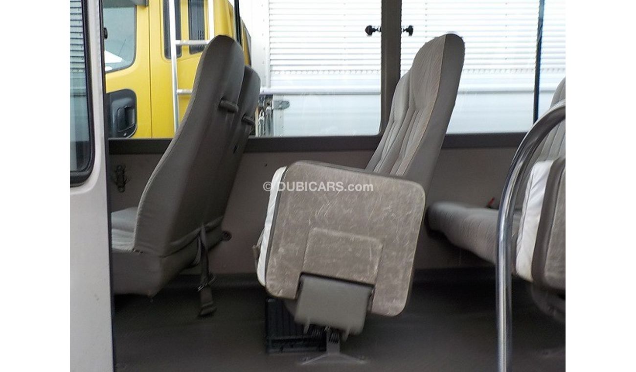 Nissan Civilian 1994