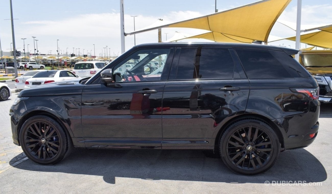 Land Rover Range Rover Sport SVR