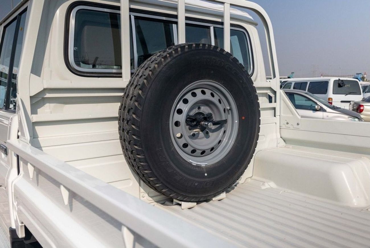 Toyota Land Cruiser Pick Up DC 4.5L V8 DIESEL 4X4 2022 | SNORKEL | TRACTION CONTROL