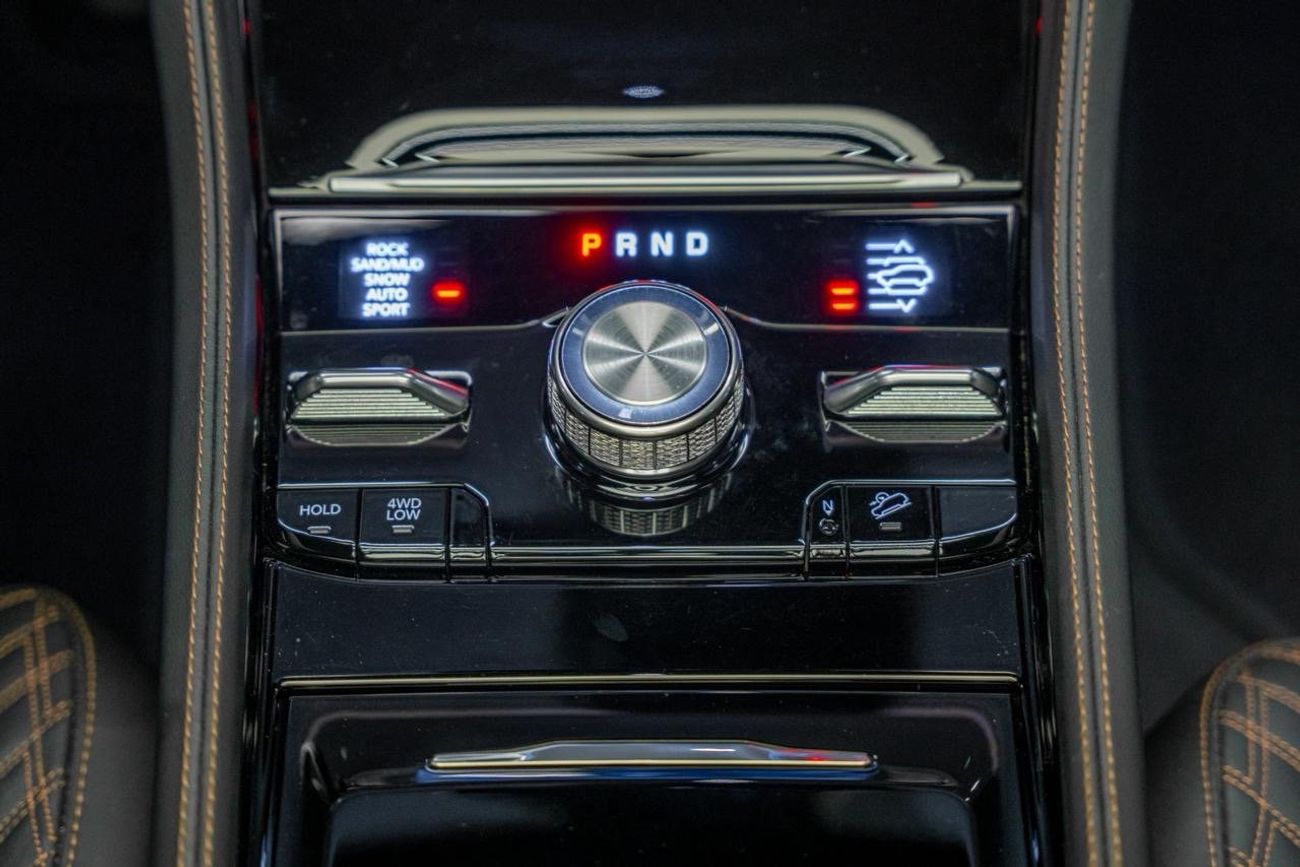 Jeep Grand Cherokee Summit Reserve 5.7L