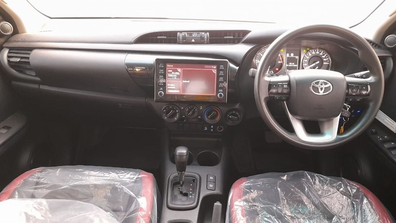 تويوتا هيلوكس RIGHT HAND DIESEL