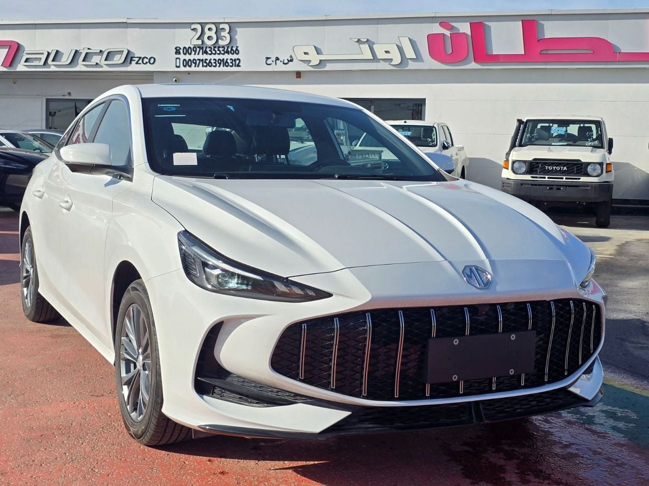 أم جي 5 MG 5 LUXURY 180DVVT  1.5L A/T FWD White Color 2025 Model