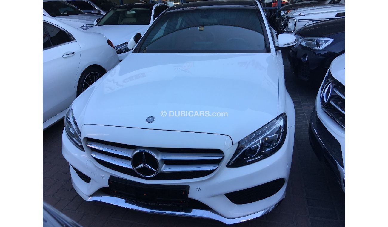 Used Mercedes-Benz C200 2016 for sale in Dubai - 88655