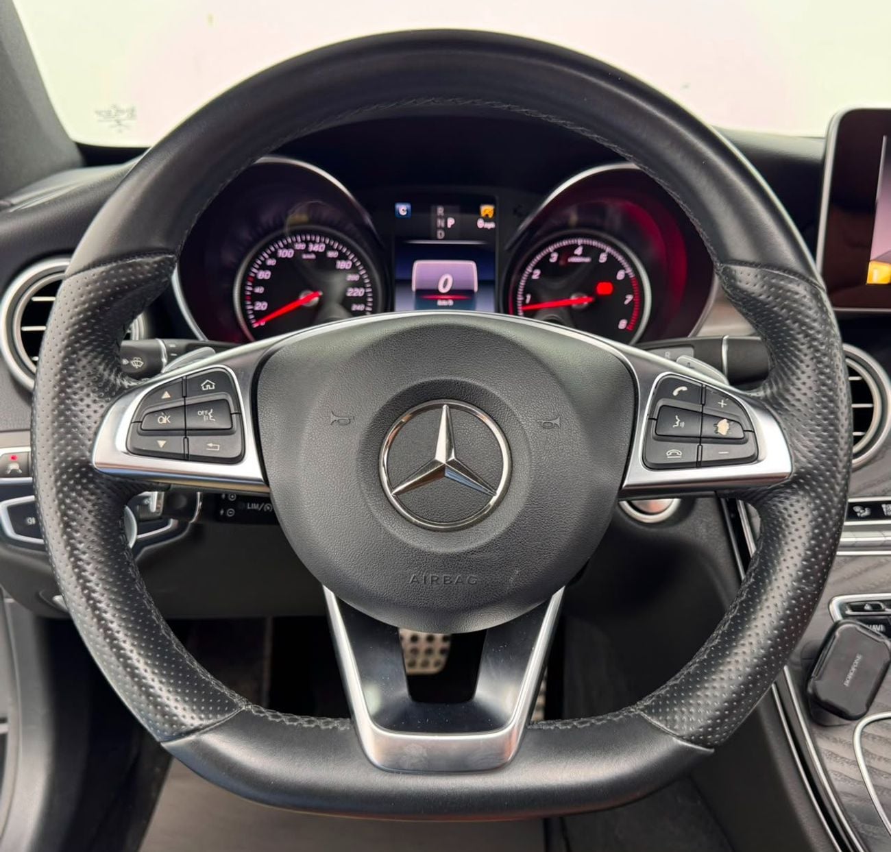 Mercedes Benz C300 STD 2017 Mercedes-Benz C300 Coupe, Mercedes Service History, Excellent Condition, GCC