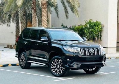 Toyota Prado VXR 2018 Model V4 2.7L GCC Specification Car is Very Clean And Perfect Condition