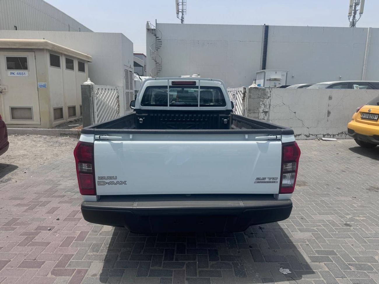 إيسوزو D ماكس