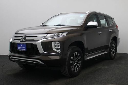 Mitsubishi Montero Sport PREMIUM 3.0