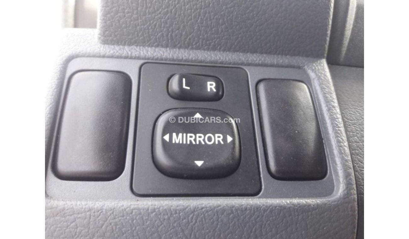 Toyota Land Cruiser Toyota land cruiser (Stock no PM 93 )