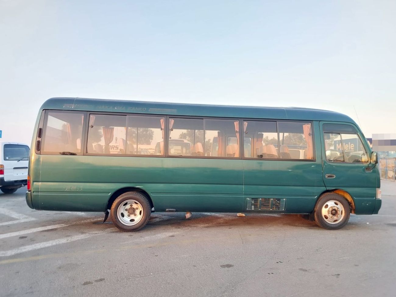 تويوتا كوستر TOYOTA COASTER BUS RHD 1998 MODEL 4.1 L DIESEL AUTOMATIC(PM02852)