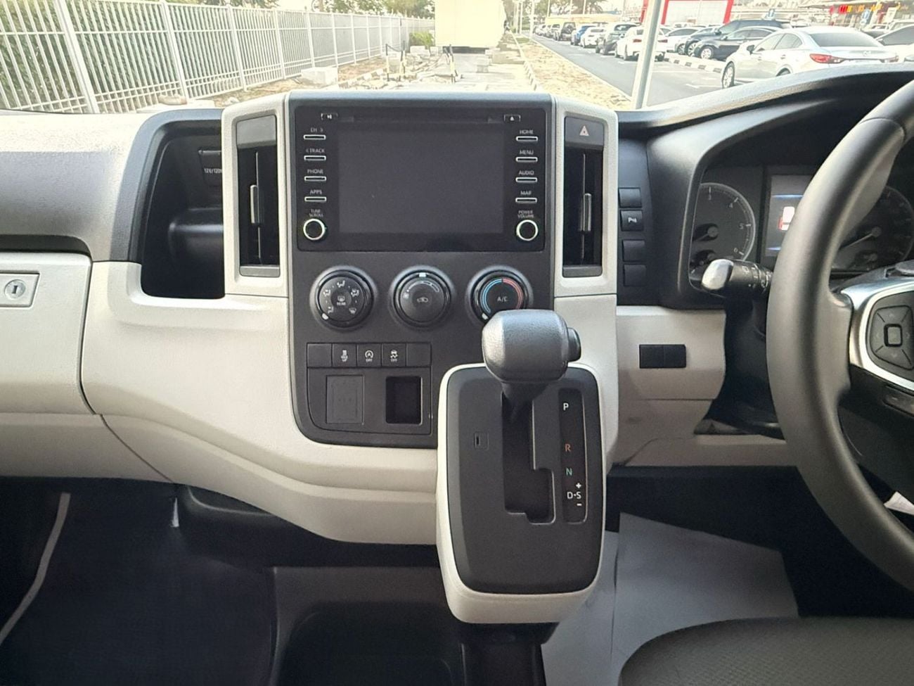 Toyota Hiace PANEL VAN | 2020 | RHD | 2.8L DIESEL ENGINE | AUTOMATIC TRANSMISSION | 5 SEATERS