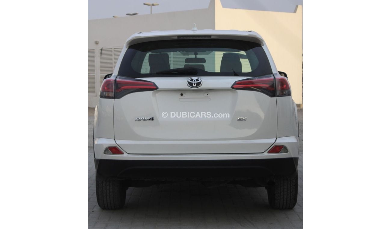 Toyota RAV4 EX TOYOTA RAV 4 WHITE 2017 GCC EXCELLENT CONDITION WITHOUT  ACCIDENT