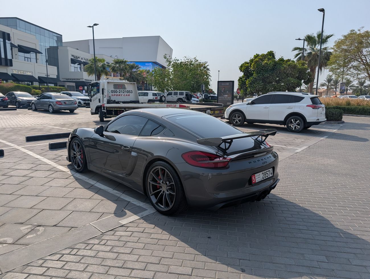 Porsche Cayman GT4