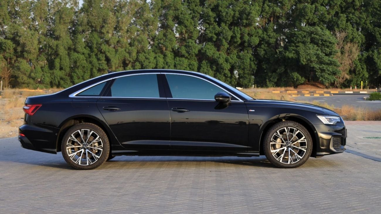 أودي A6 45 TFSI S-لاين