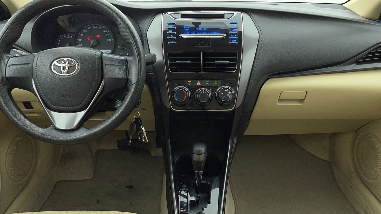 تويوتا يارس SE 1.5 | بدون دفعة مقدمة | اختبار القيادة في المنزل