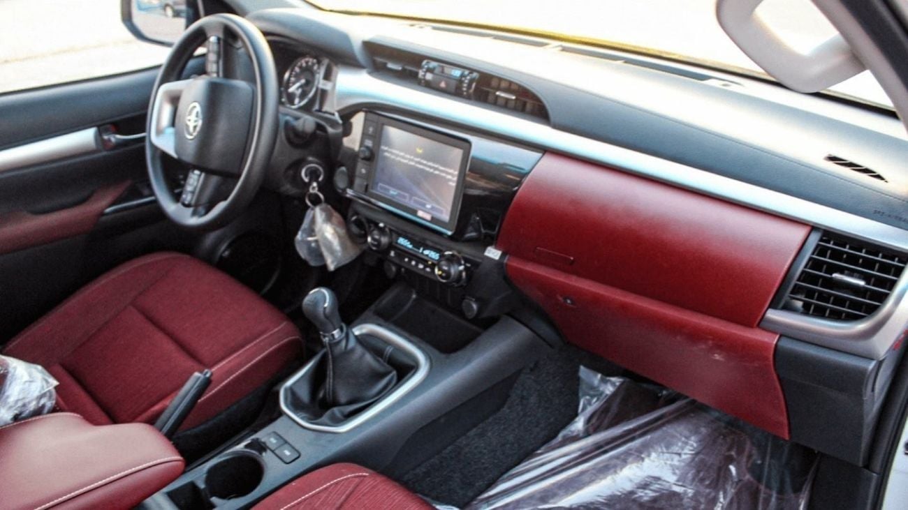 تويوتا هيلوكس GLX HILUX GLX 2.7L MT PETROL
