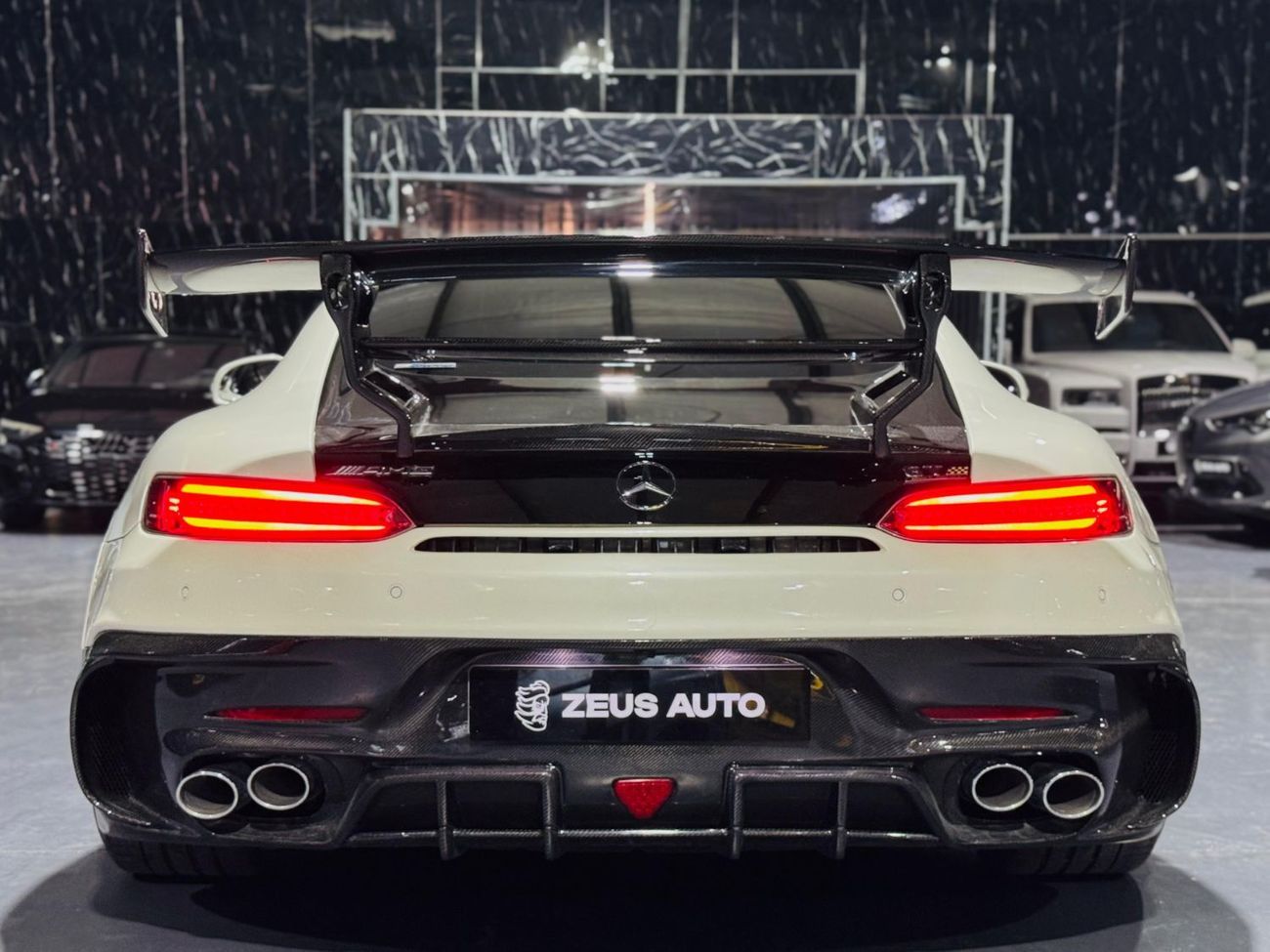 مرسيدس بنز AMG GT