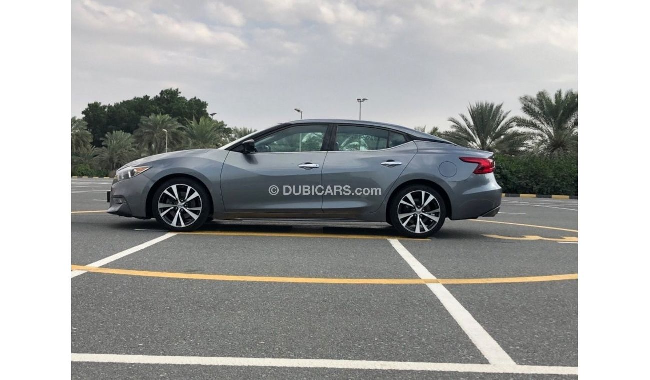 Nissan Maxima SV MODEL 2016 GCC CAR PERFECT CONDITION INSIDE AND OUTSIDE LOW MILEAGE