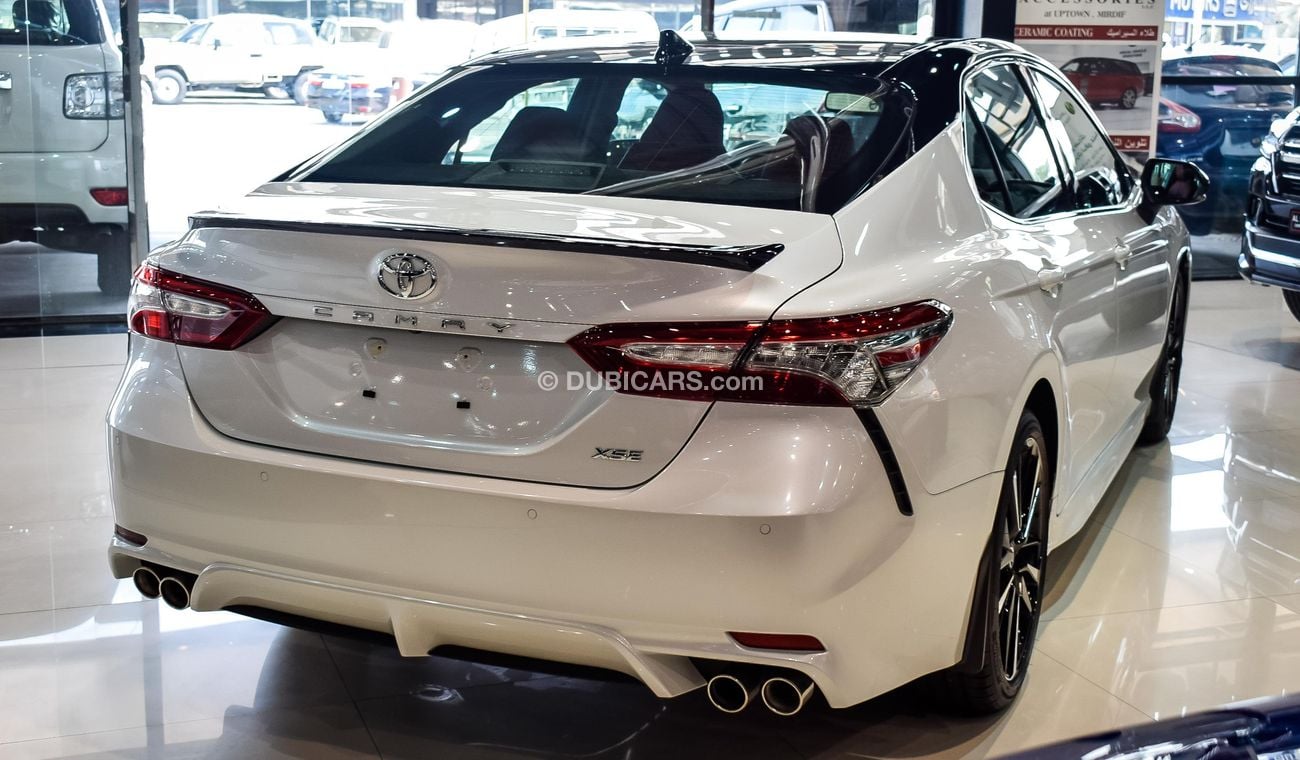 تويوتا كامري XSE