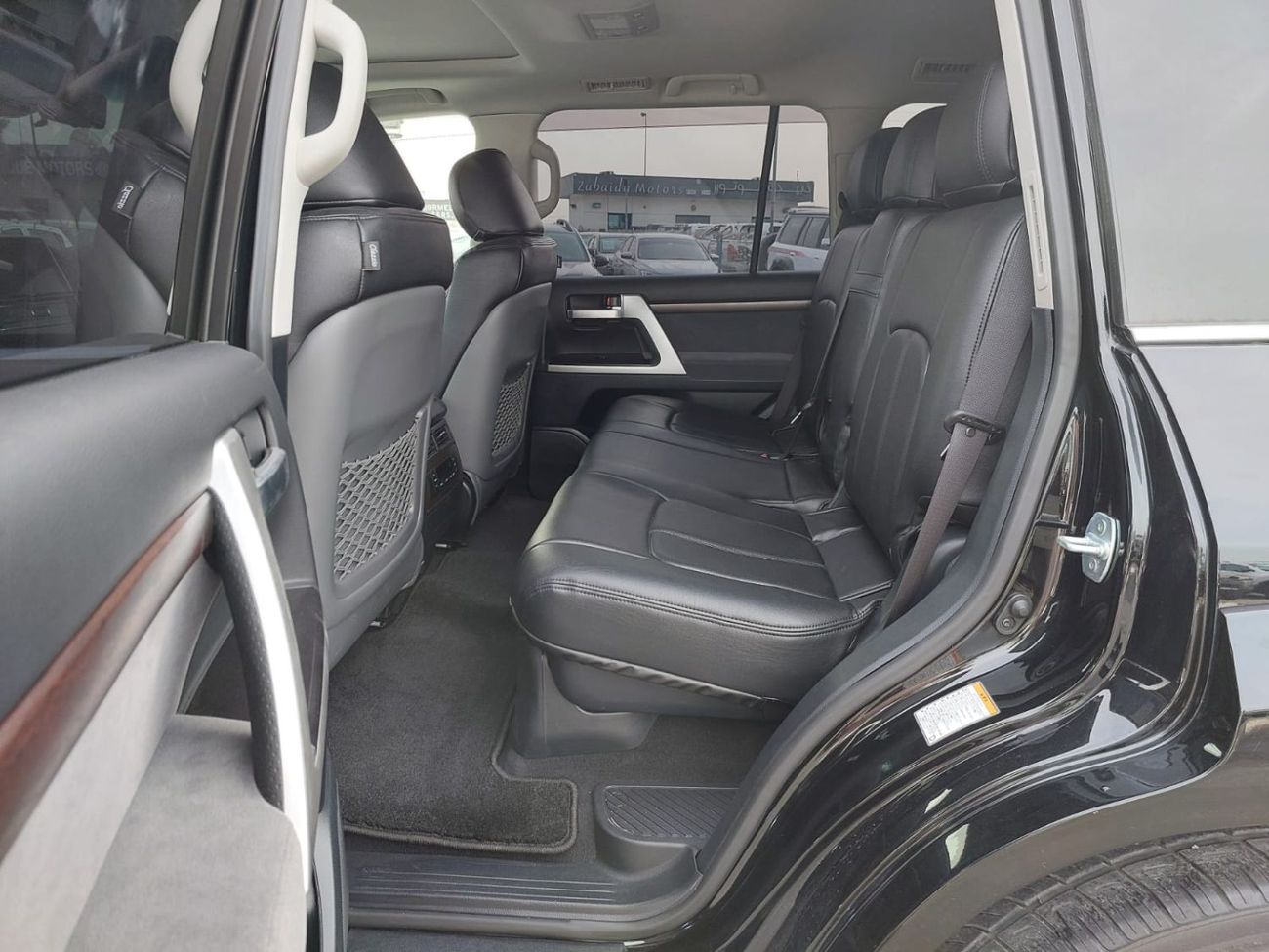 Toyota Land Cruiser TOYOTA LAND CRUISER SUV RHD 2019 MODEL 4.6 L PETROL AUTOMATIC(PM92283)