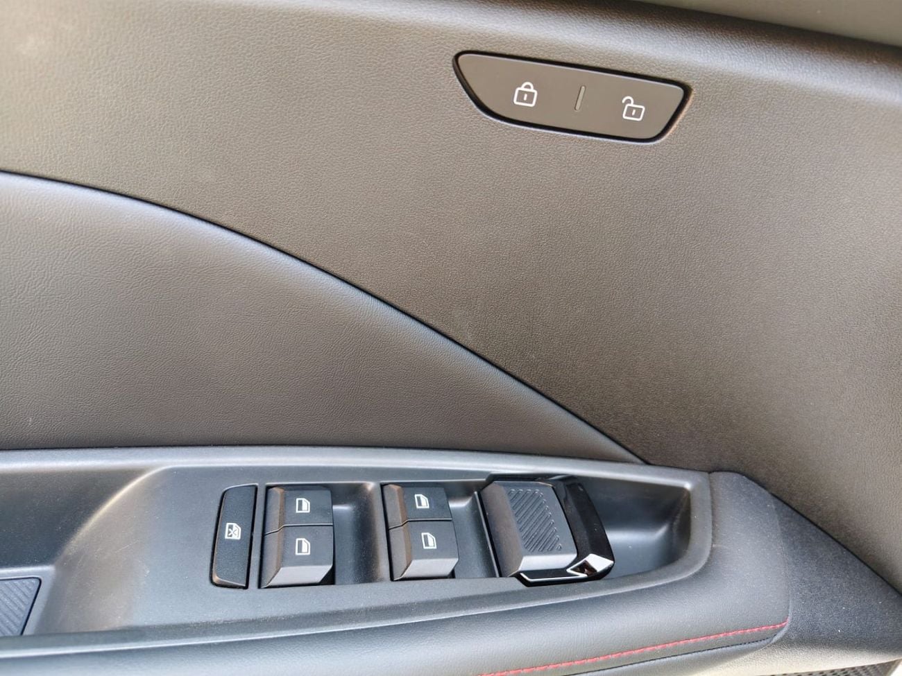 MG 5 LUX MG5 1.5L GLOBAL LUXURY EDITION AT 2026