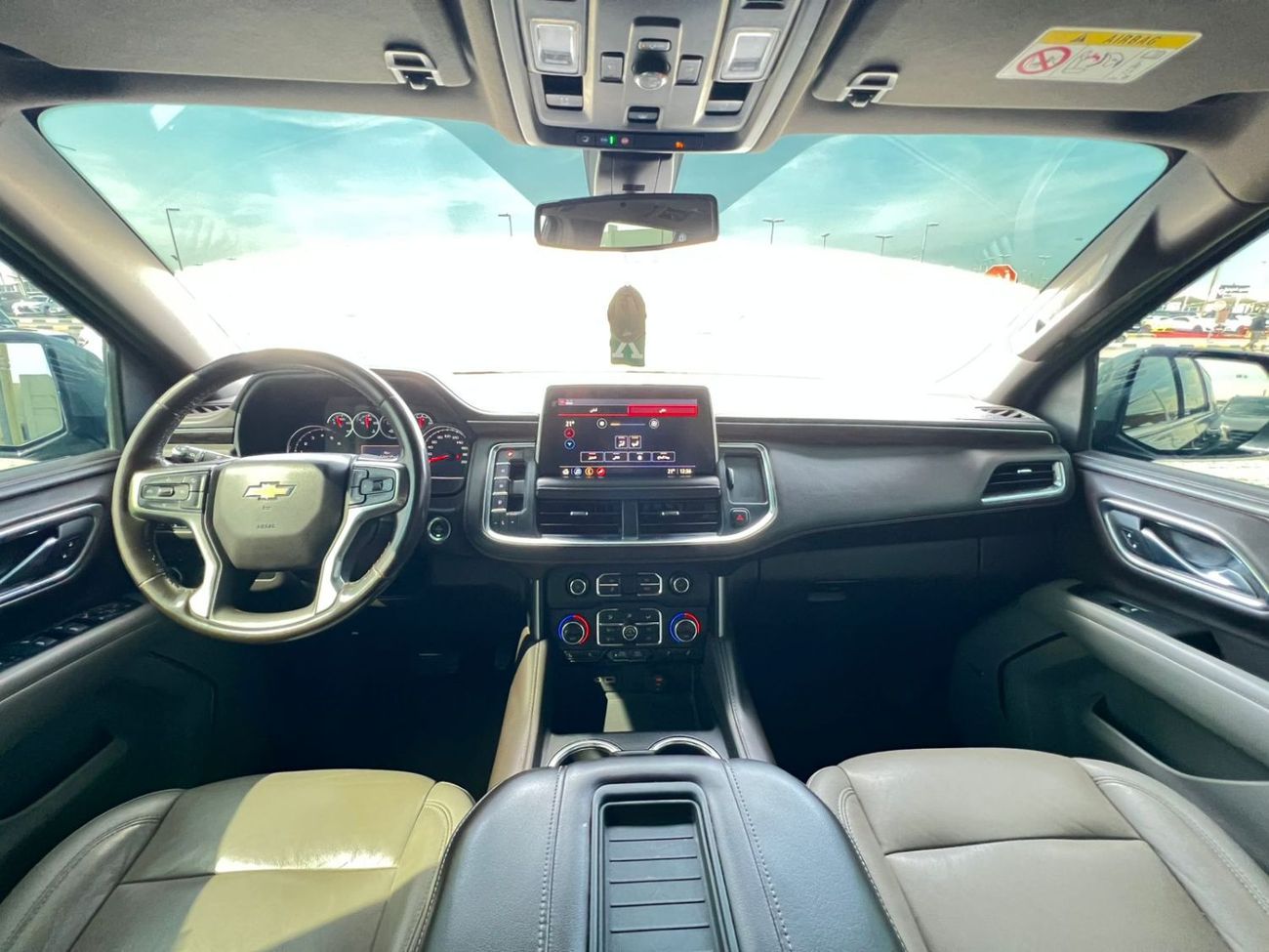 Chevrolet Suburban CHEVROLET SUBURBAN 2021 LT 5.3L RWD / V8