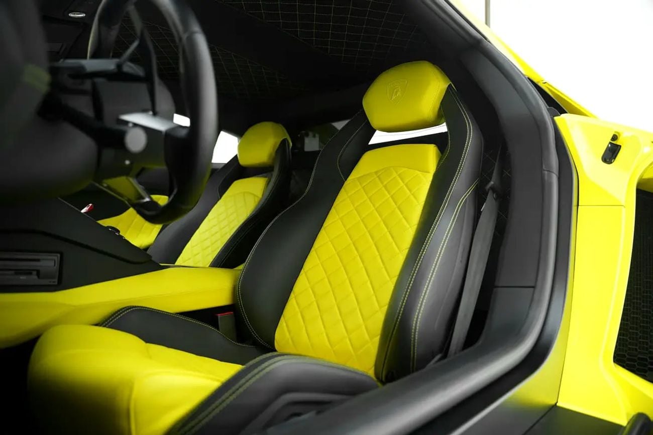 لامبورغيني أفينتادور LP 720-4 50th ANNIVERSARIO