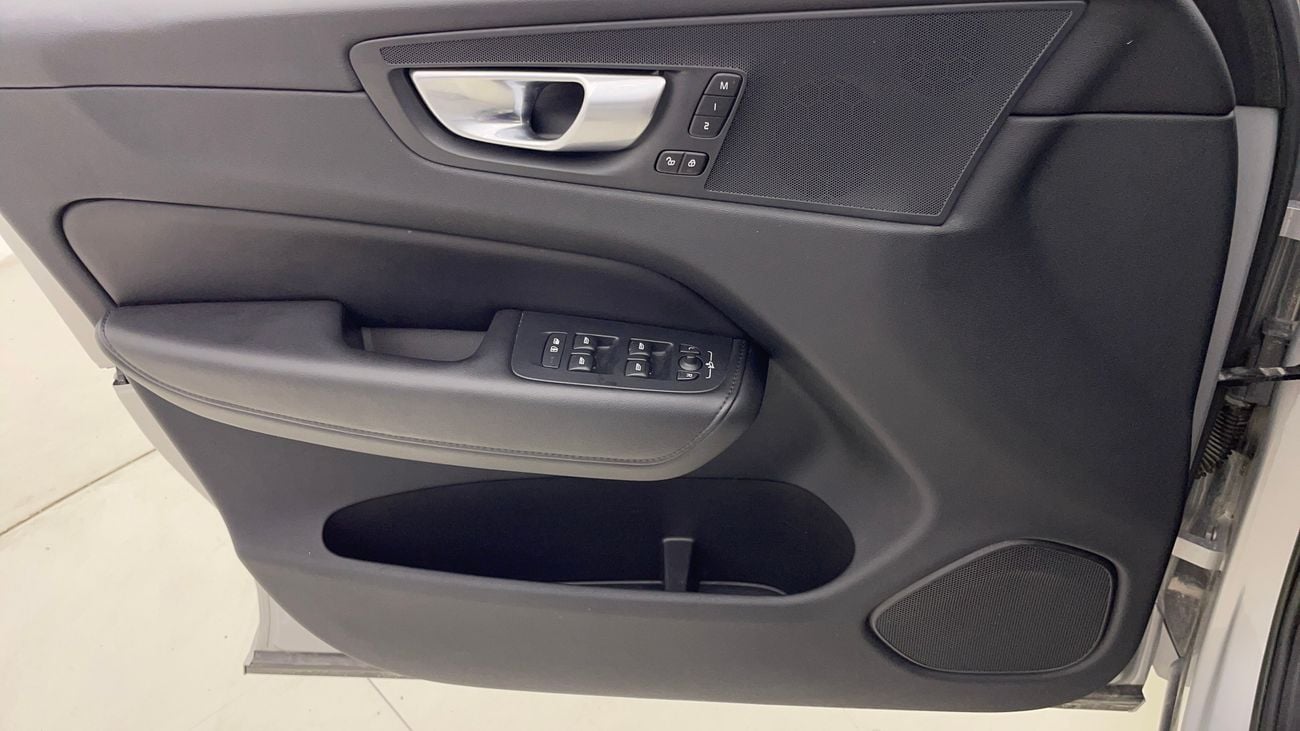 فولفو XC 60 2023 B5 CORE | AED 1617/Month | 0 DP | 30 Day Return | Warranty | Service History