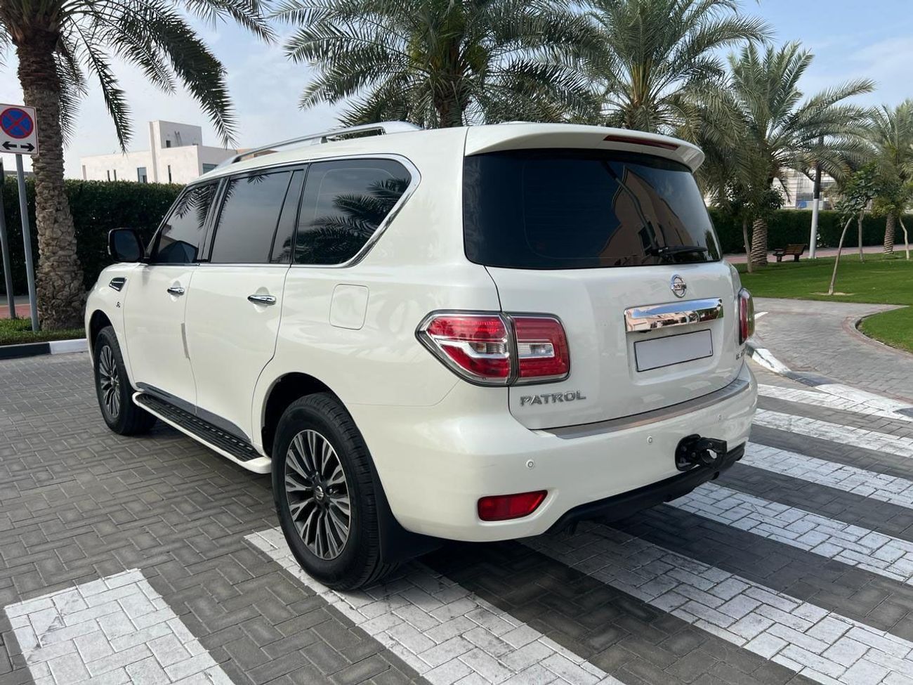 Nissan Patrol SE Platinum 5.6L