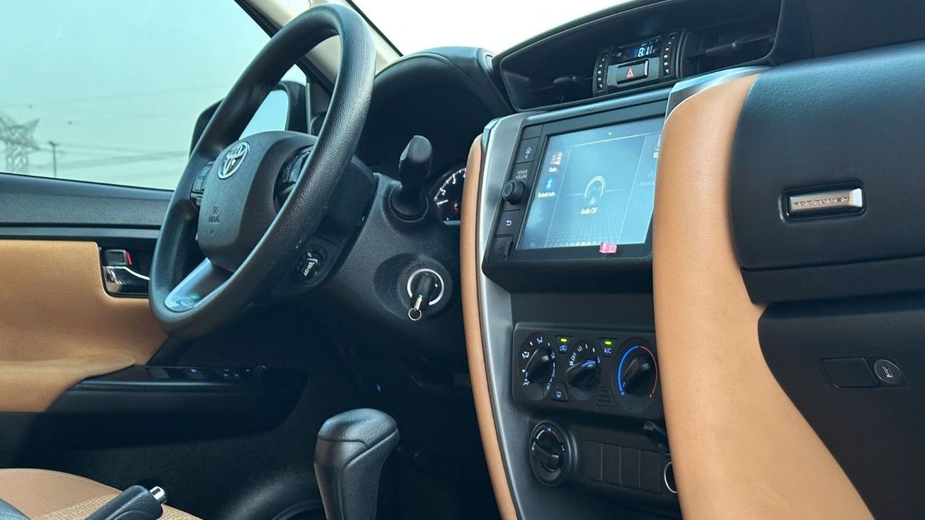 تويوتا فورتونر EXR