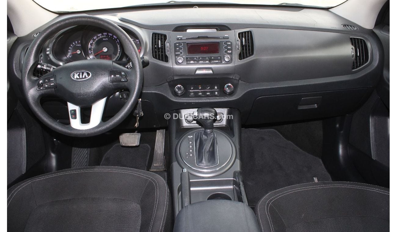 كيا سبورتيج EX كيا سبورتاج 2014 خليجي بحالة ممتازة بدون حوادث نظيفه جدا من الداخل والخارج