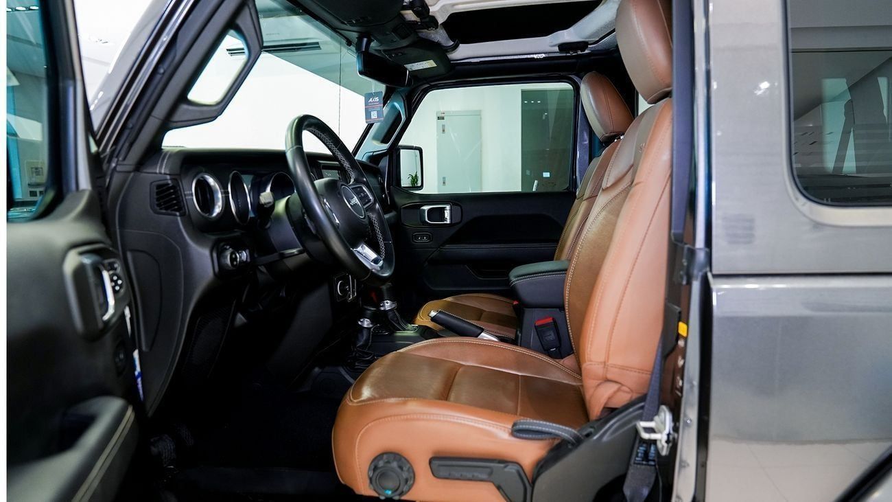 Jeep Wrangler SAHARA 3.6L A/T (5 Seater)