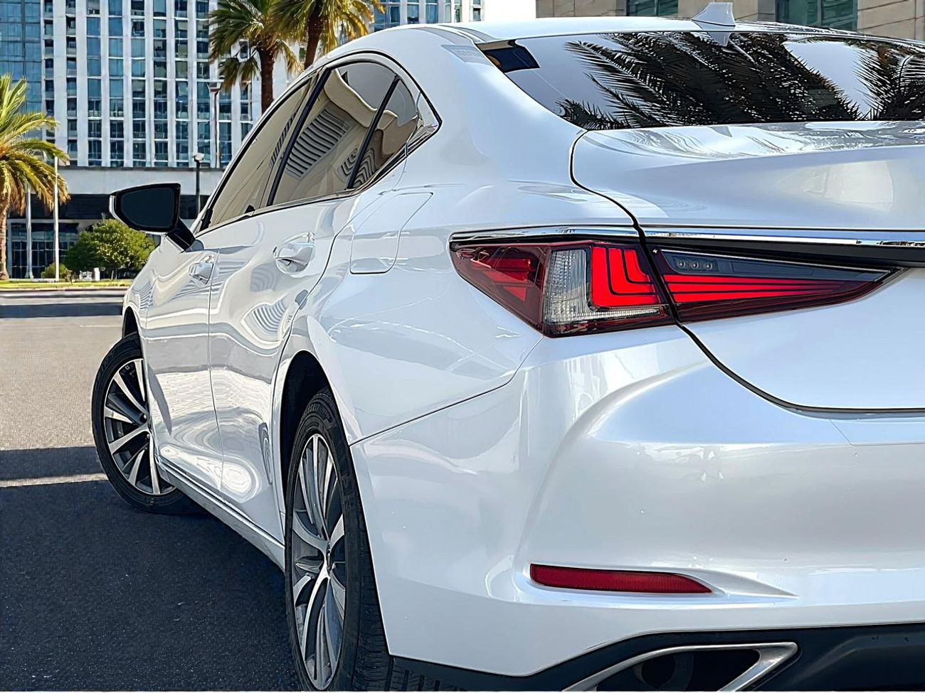 لكزس ES 350 AED 1,320 P.M | LEXUS | ES-350 | 3.5L V6 | 2020 | FREE ACCIDENT | ORIGINAL PAINT