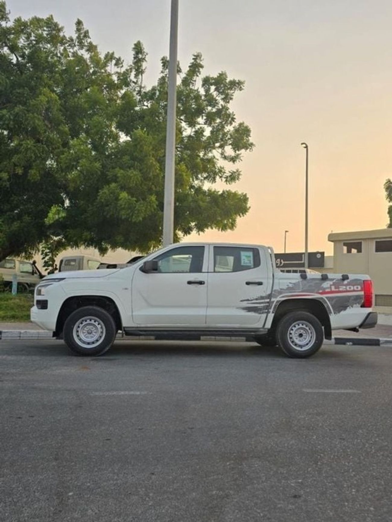 Mitsubishi L200 MITSUBISHI L200 2024