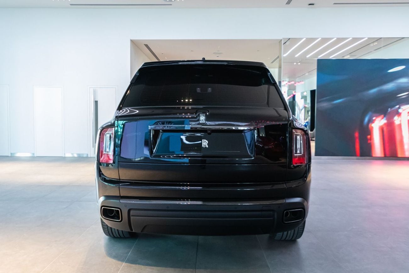 Rolls Royce Cullinan BLACK BADGE