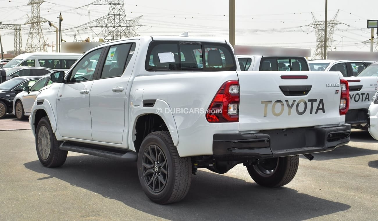 تويوتا هيلوكس GR Sport 4.0 L V6