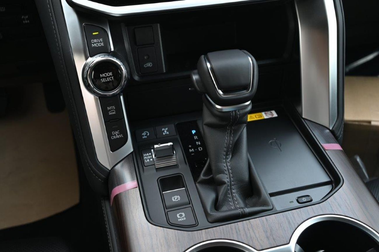 Toyota Land Cruiser GXR V6 3.3L DIESEL AUTOMATIC TSS, JBL