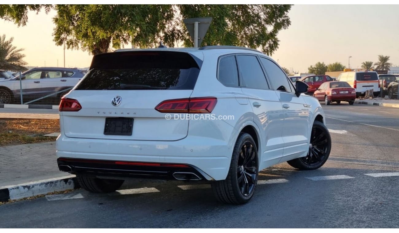 فولكس واجن طوارق R-Line 2019 | Agency Warranty/Service | GCC