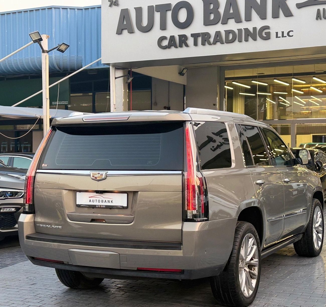 كاديلاك إسكالاد Premium 6.2L