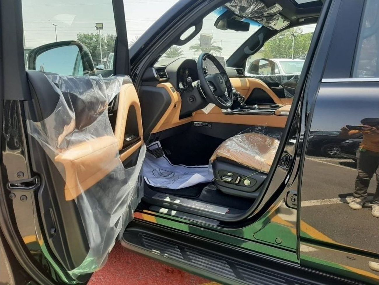 لكزس LX 600 LEXUS LX 600 TURBO SPORTS 7 SEATER