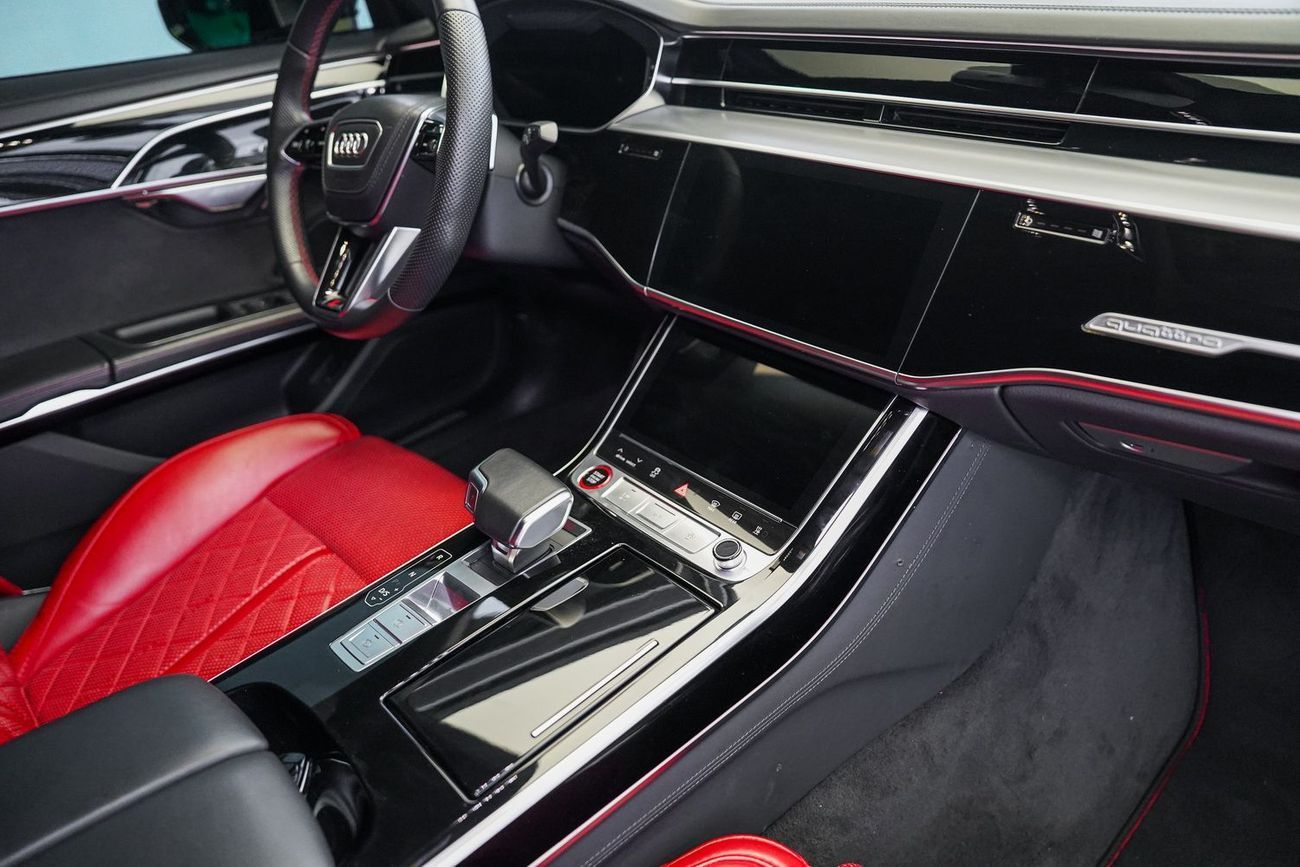 أودي S8 TFSI quattro 4.0L