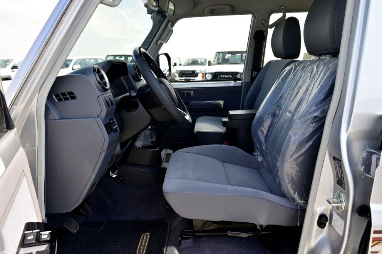 Toyota Land Cruiser 70 76  Limited V8 4.5L Turbo Diesel 4wd Manual Transmission