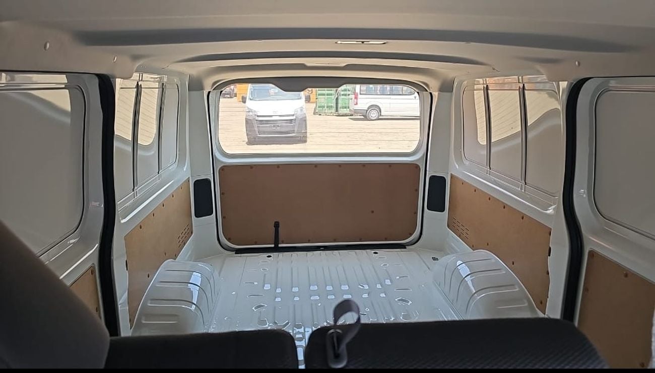Toyota Hiace Standard Roof A/T Cargo Van