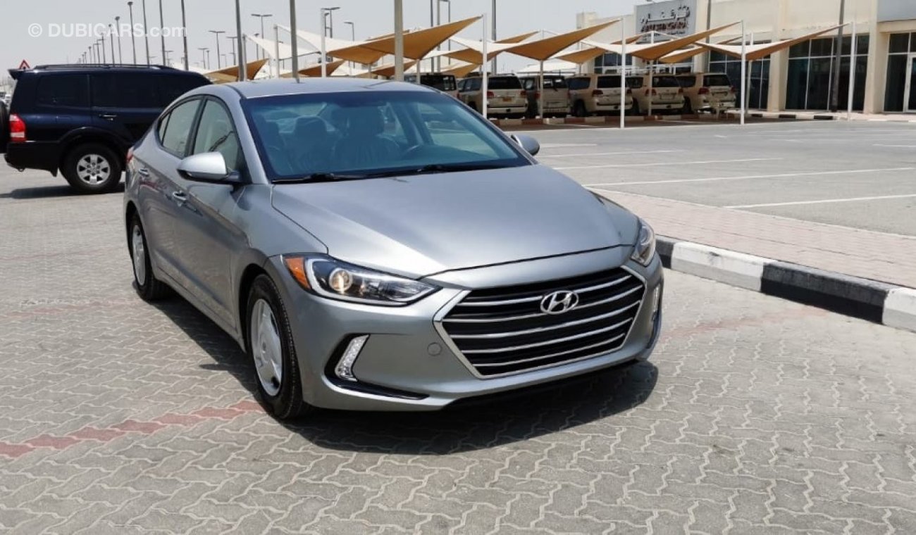 Hyundai Elantra SE - Very Clean Car