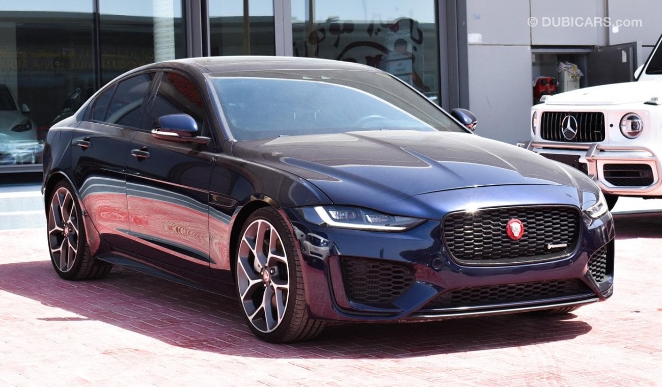 Jaguar XE P300 SE  R Dynamic