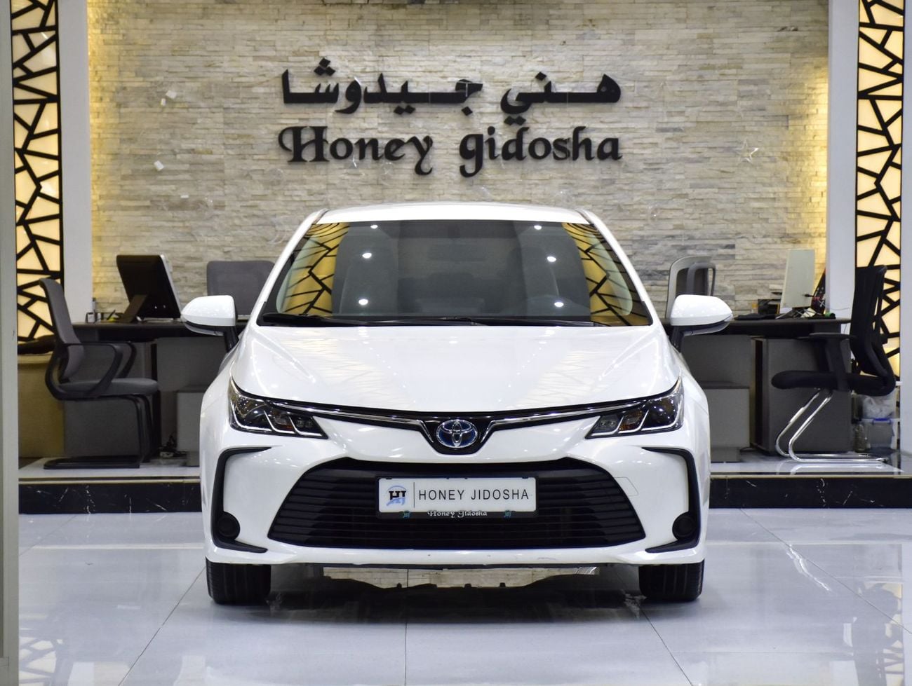 تويوتا كورولا EXCELLENT DEAL for our Toyota Corolla Hybrid ( 2020 Model ) in White Color GCC Specs
