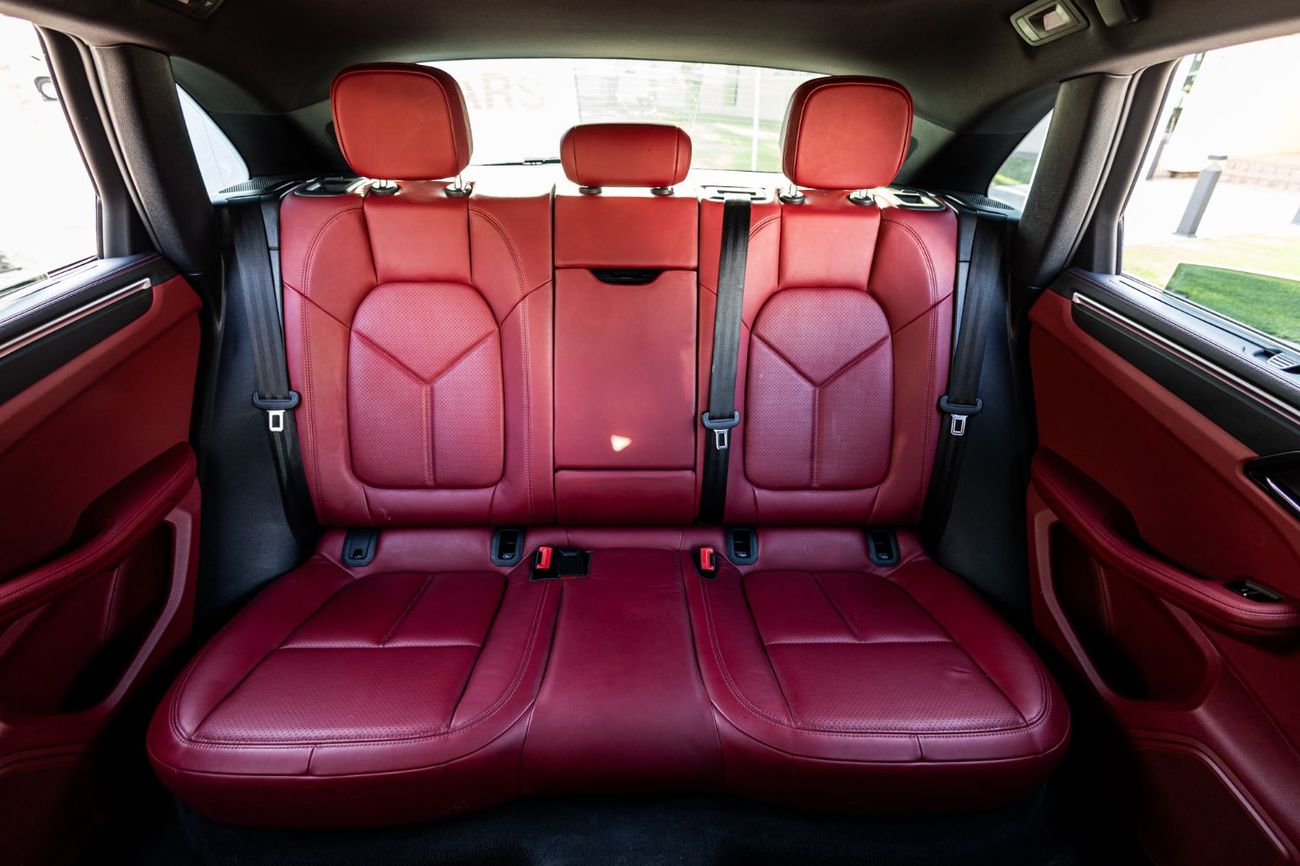 Porsche Macan Std 2.0L (260 HP)