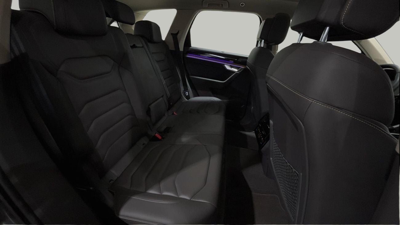 Volkswagen Touareg ATMOSPHERE COMFORTLINE 2023 | AED 1742/Month | 0 DP | 30 Day Return | Warranty | Service History