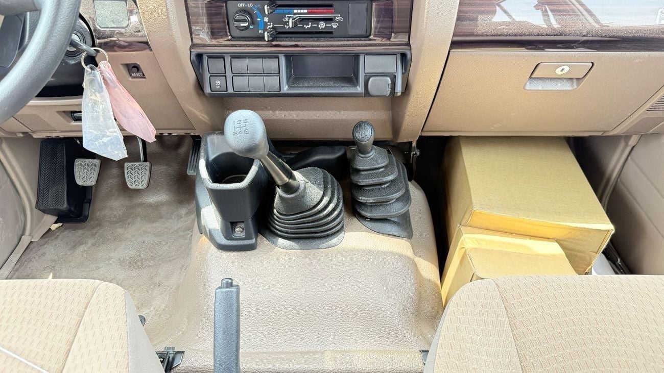 Toyota Land Cruiser Pick Up Toyota LC79 2.8L Diesel MT Double Cabin Pickup 2025YM
