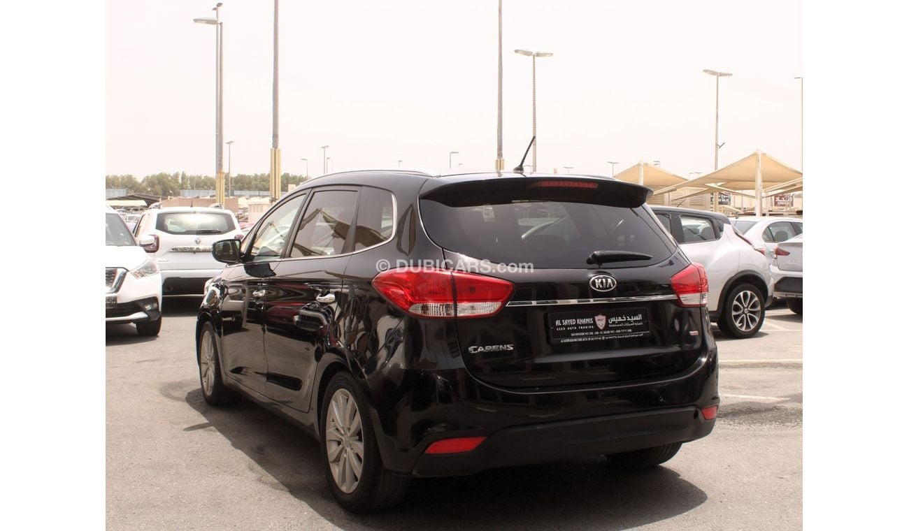 Kia Carens EX KIA CARENS - 2016 - MID OPTION - ENGINE 1600 CC - GCC - PERFECT CONDITION INSIDE OUT