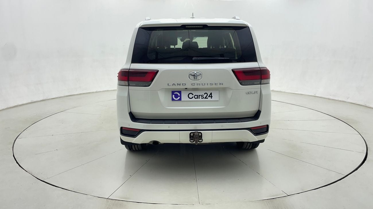 Toyota Land Cruiser GXR 4.0L 2022 GXR | AED 3161/Month | 0 DP | 30 Day Return | Warranty | Service History